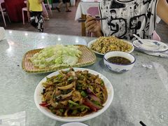 -范饭椰林川湘味海鲜·椰子鸡(三亚湾椰梦长廊店)