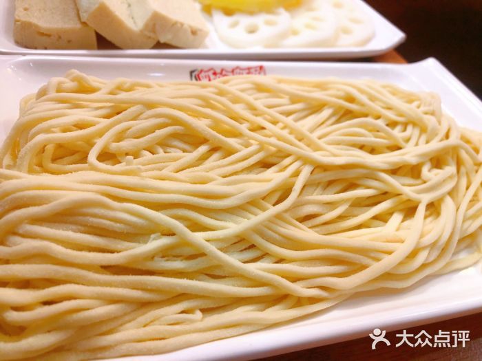 虾吃虾涮虾火锅(圣熙8号店)手擀面图片