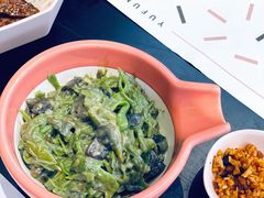 擂辣椒皮蛋-渔芙南(三里屯店)