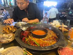 -黄潇洒老火锅(九眼桥宏济巷店)