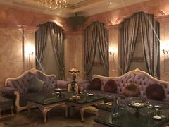 -白玉兰广场停车场