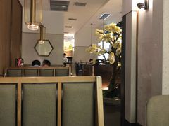 -左庭右院鲜牛肉火锅(浦江欢乐颂店)