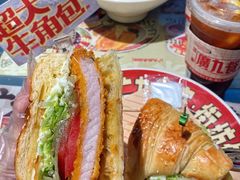 吉列猪扒牛角包-广九餐室(陈家祠扬韬广场店)