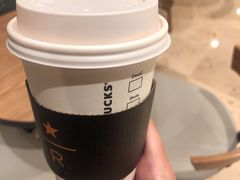 -星巴克臻选(北京银泰店)