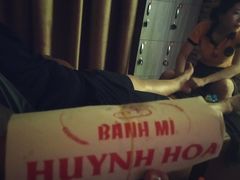 -Bánh Mì Huynh Hoa
