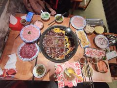 -周小明火锅(黑金冠社区店)