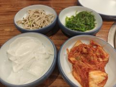 -明洞阿姨·韩式酱蟹烤肉·创意料理(三元桥店)