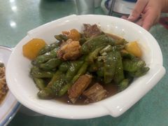 老家排骨炖豆角-鹤乡东北菜(崮山路店)