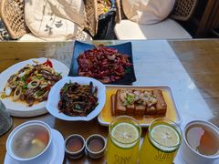 -隔壁老王·家常云南菜(花巷店)