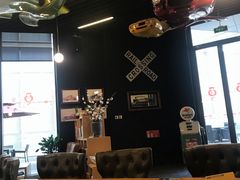 大堂-汽车博物馆主题餐厅