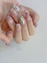 -LISSOM莉森 Nail ·美甲美睫原创定制店