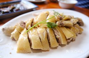 Steamed and Marinated Chicken