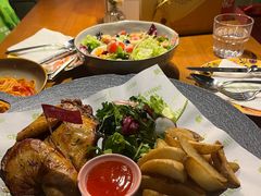 -JINNS锦时 steak&pizza(浸信会礼拜堂旧址店)