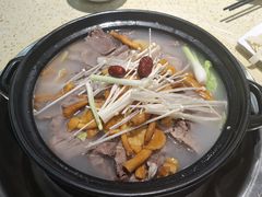 -九寨特色牦牛肉汤锅 羊肉汤锅