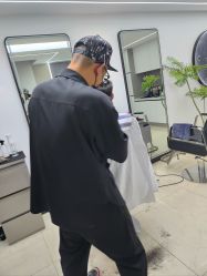 -ONE·男士国潮·美式渐变·理发馆·BARBER SHOP
