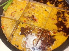 -岗上渣渣老火锅(两路口店)