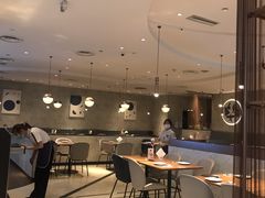 -必胜客(中大银泰店)