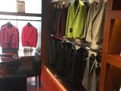 -宇翔服饰(双井桥东首城国际店)