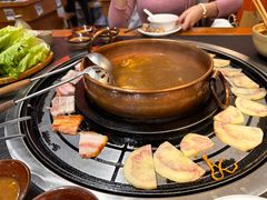 -阿山卓·野生菌火锅·纳西火塘烤肉