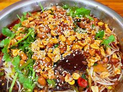 -周良天山牛杂城(天山路总店)