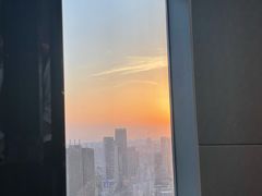 -唐拉雅秀酒店-西锦汇空中BBQ·思创餐厅