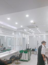 -镁连社·美联社