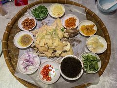 簸箕捞鸡-大树头森林餐厅(番禺广场店)