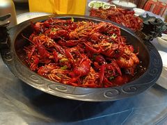 通货麻辣小龙虾-指爱龙虾(金杨路总店)