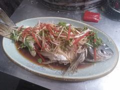 招牌美食-冯记白土岗辣子鸡