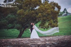 -巴黎婚纱摄影工作室