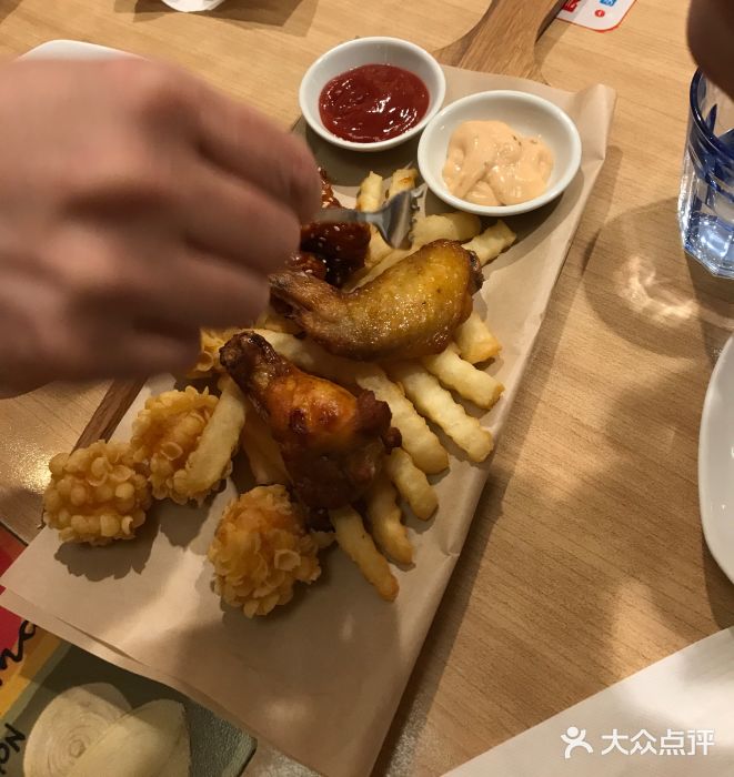 必胜客(余姚五彩城店PH店)小吃拼盘图片