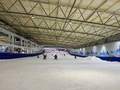 -乔波室内滑雪场