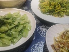 -旺角小渔村·海肠捞饭开创者(环山路店)