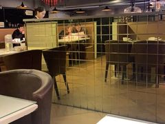 -新大咀港式茶餐厅(宝山万达店)