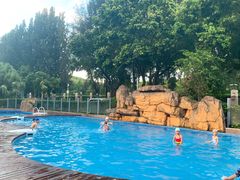 -天安数码城会所游泳馆