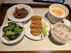 -乐茵敔山湾月子中心(独栋湖景店)
