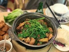 -芳村榕树头叹佬鸡煲(体育西店)
