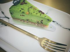 -UNI UNI(环亚凯瑟琳店)