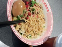 -遇见小面(站西路店)