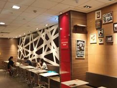 -麦当劳(汉口火车站候车室店)