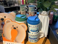 -星巴克(昆明机场III店)