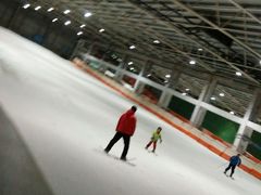 android_upload_pic-乔波室内滑雪场