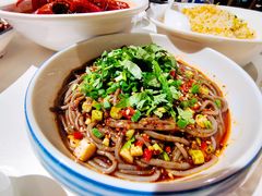 -盐枭肴·川味自贡菜(南强街店)