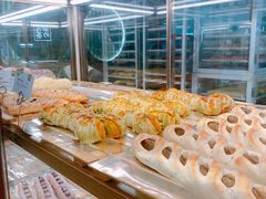 -奈雪的茶(亨特国际广场店)