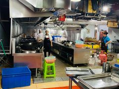 -凤凰路何眼镜香辣蟹(花果园店)