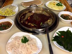 -蜀滋香鲜鱼美蛙火锅(339店)