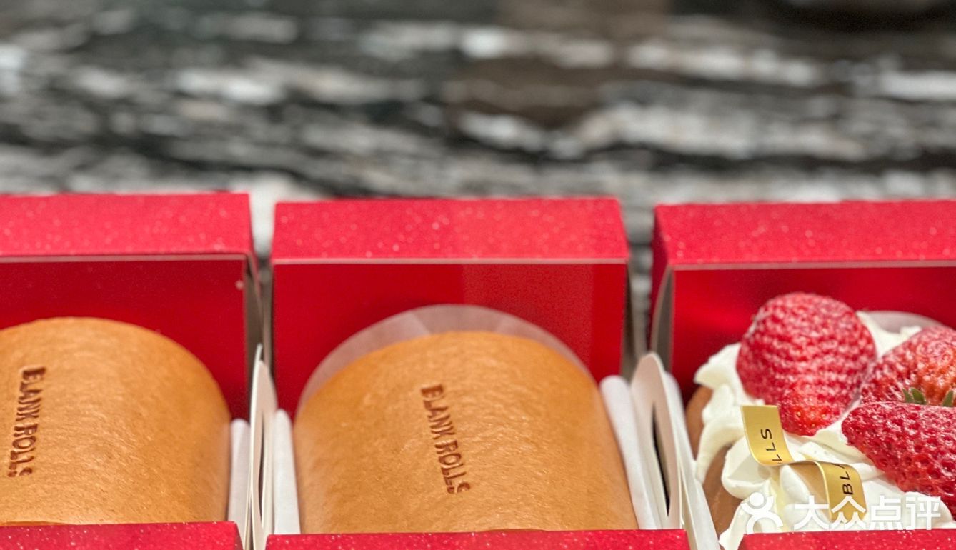 爱Ta带Ta来吃，白蘭草莓布蕾卷