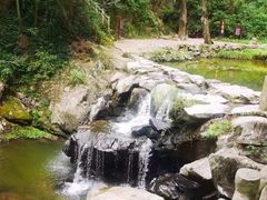 -百丈飞瀑