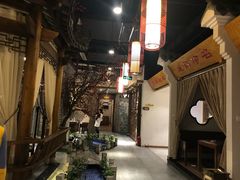 -万重锦·人文川菜馆(骡马市店)