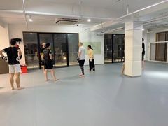 -EFL巴西柔术·综合格斗·泰拳·少儿体能训练(虹桥德必馆)